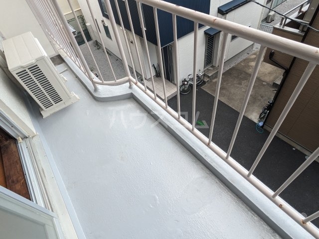 19/30 バルコニー