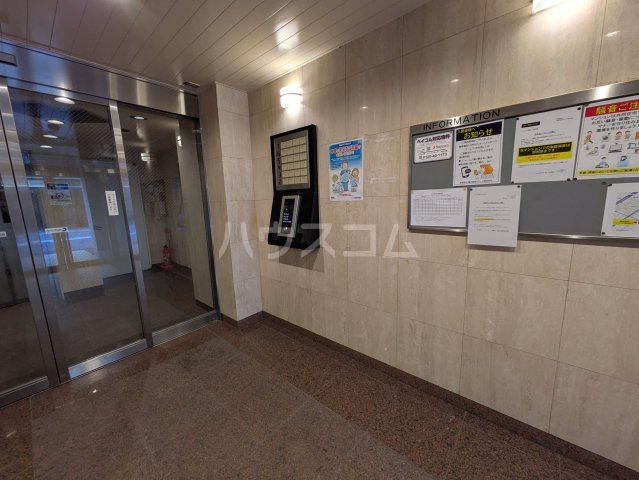 2/8 エントランス