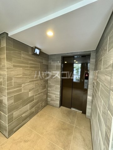 2/8 エントランス