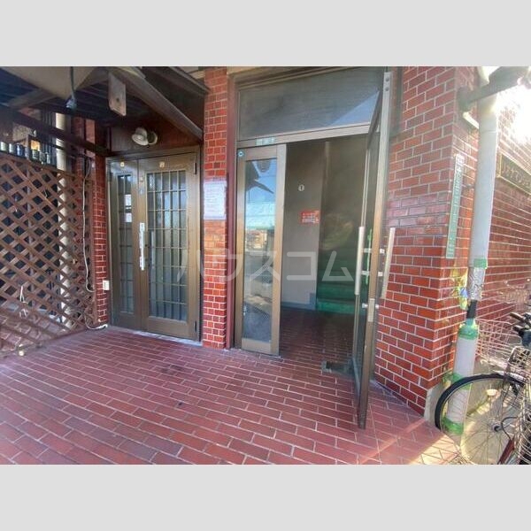 2/6 エントランス