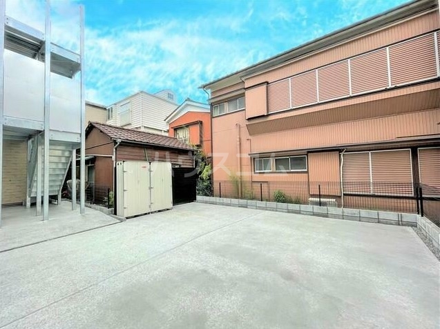 2/5 エントランス