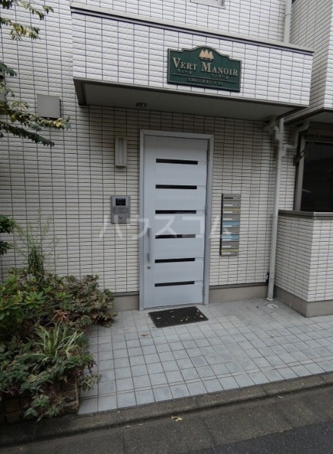 13/13 エントランス