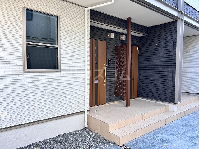 3/7 エントランス