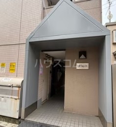 16/26 エントランス