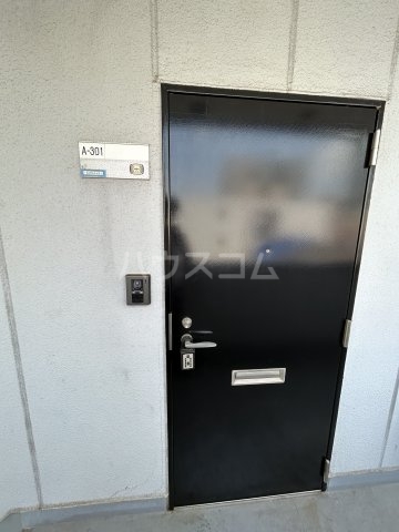 21/23 エントランス