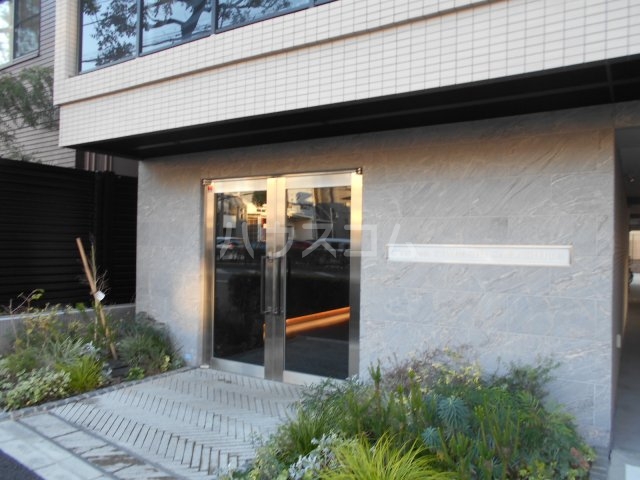 15/20 エントランス