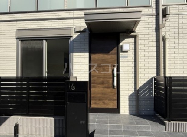 15/16 エントランス