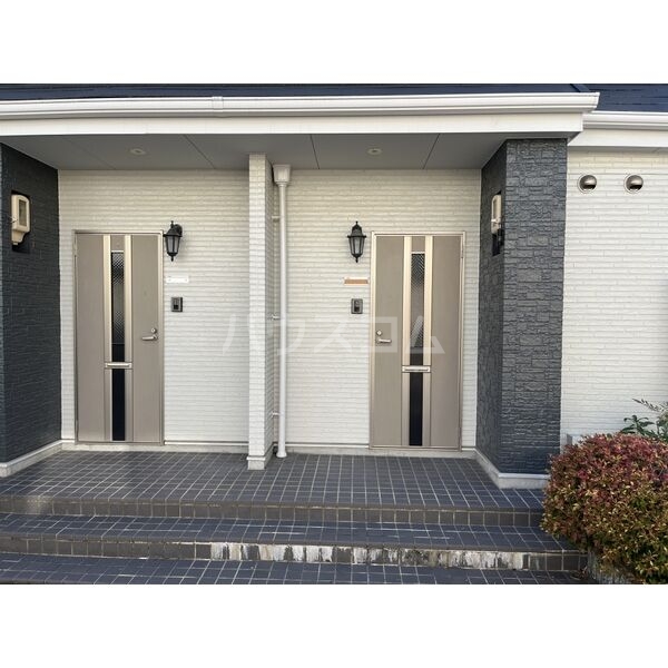 13/21 エントランス