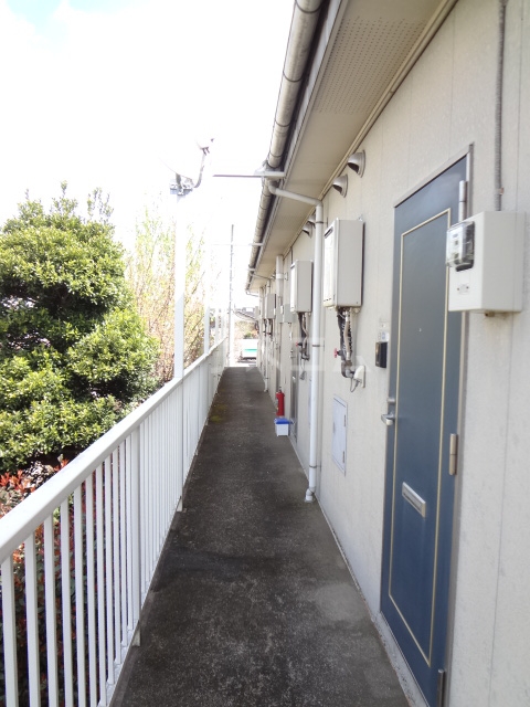 20/27 エントランス