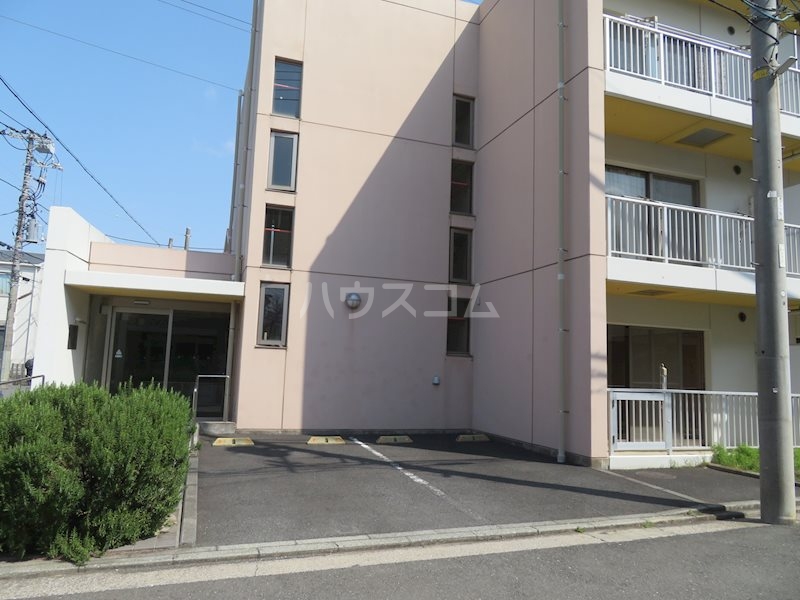 16/26 エントランス