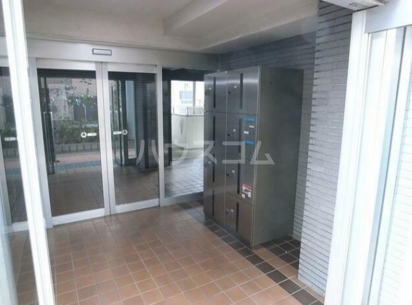 3/4 エントランス