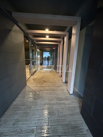 25/30 エントランス