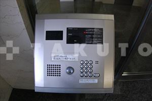 25/30 エントランス