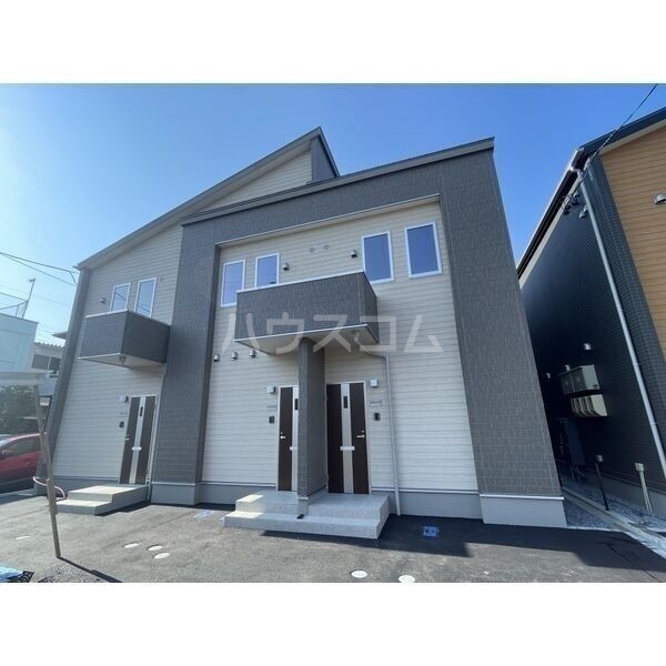 13/18 エントランス