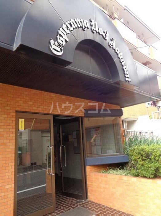 16/21 エントランス