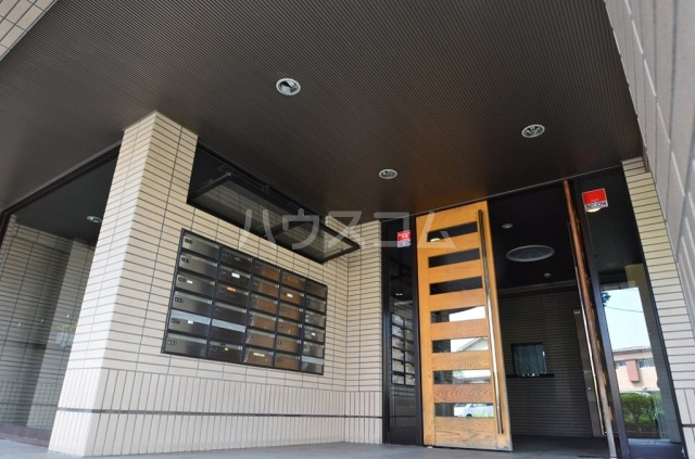 15/20 エントランス