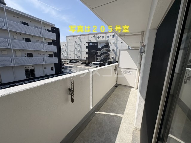 16/22 バルコニー
