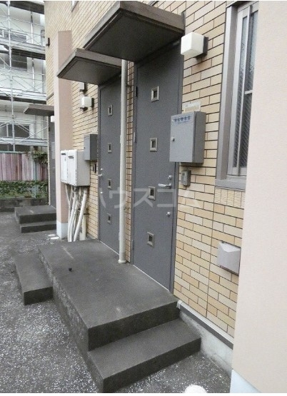 18/18 エントランス