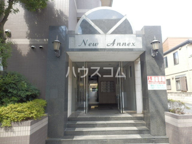 20/30 エントランス