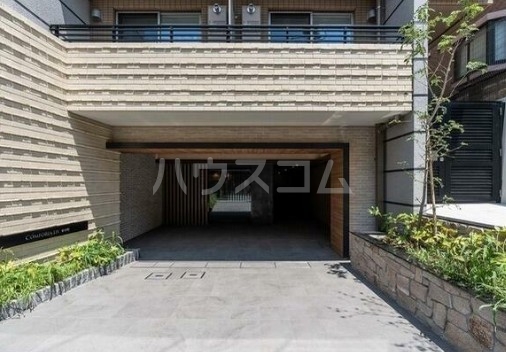 17/21 エントランス