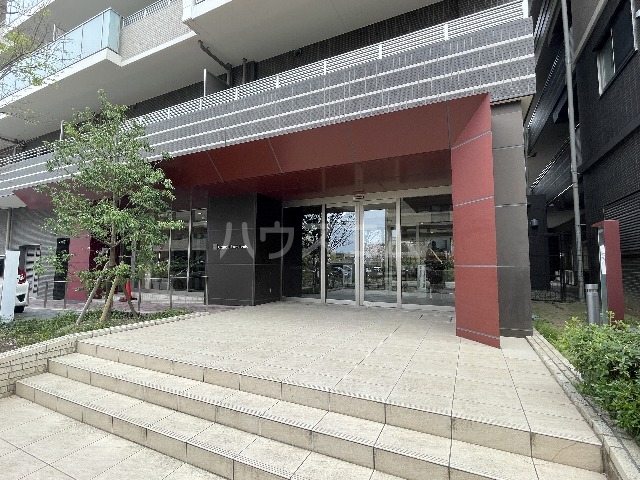 2/3 エントランス