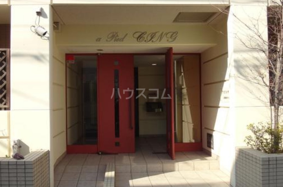 2/4 エントランス