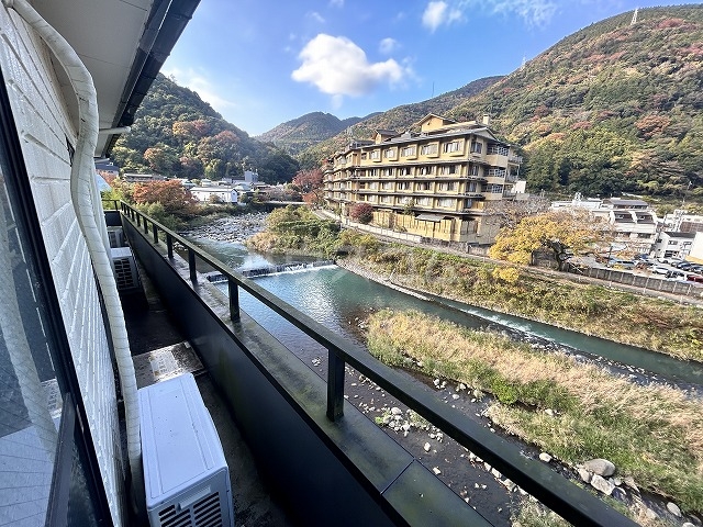 23/30 バルコニー