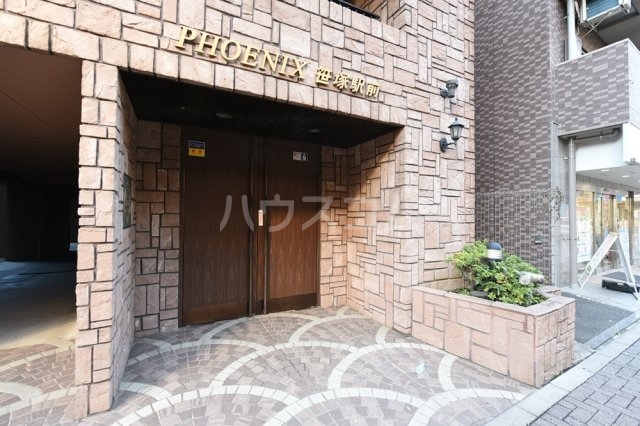 2/5 エントランス