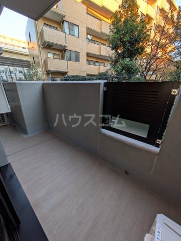 19/30 バルコニー