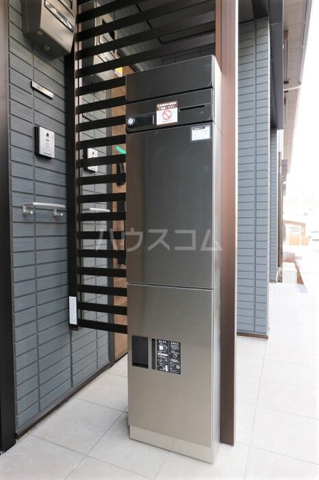 16/20 エントランス