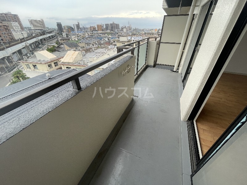 18/27 バルコニー