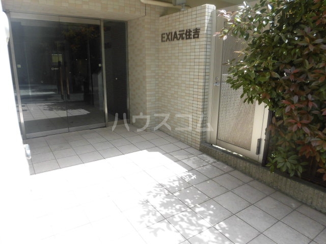 18/22 エントランス