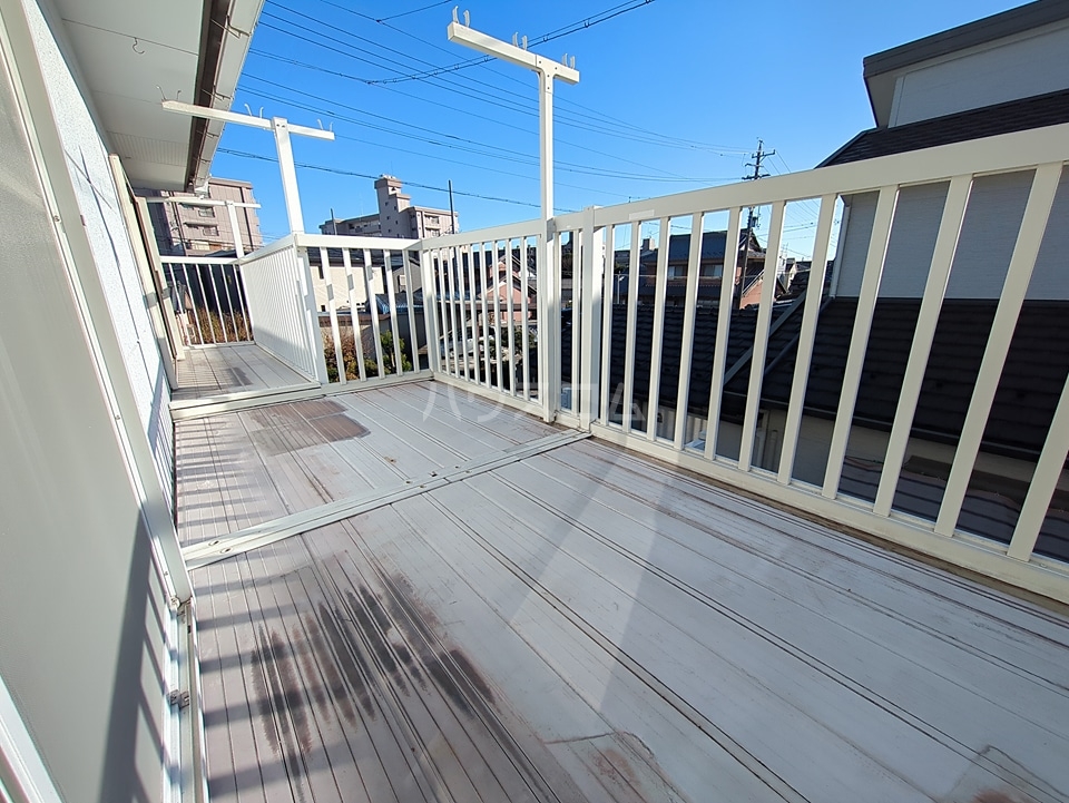 25/30 バルコニー