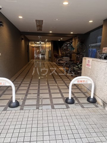 29/30 エントランス