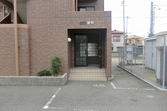 20/27 エントランス