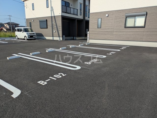 26/29 駐車場