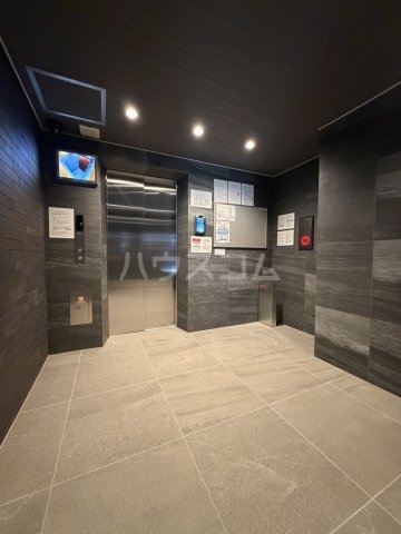 22/30 エントランス