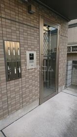 15/23 エントランス