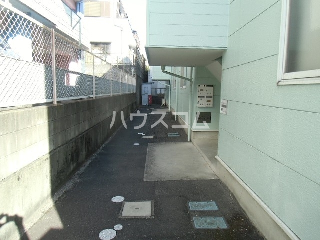 16/25 エントランス