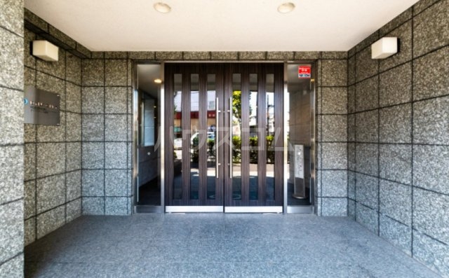 15/22 エントランス