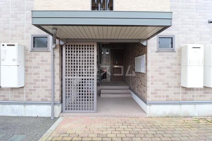 7/10 エントランス