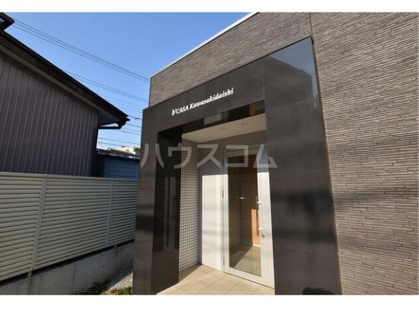 18/19 エントランス