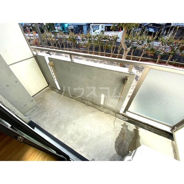 13/19 バルコニー