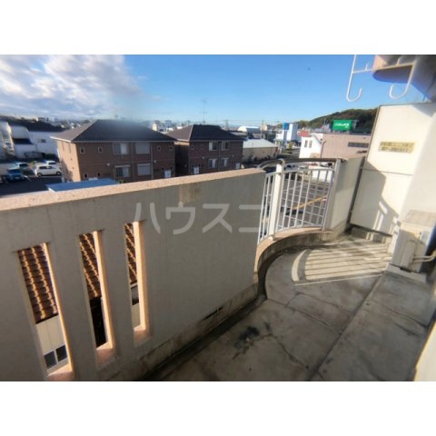 17/27 バルコニー