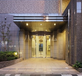 14/20 エントランス