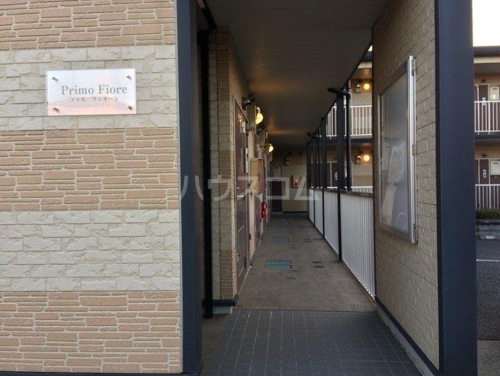 18/28 エントランス