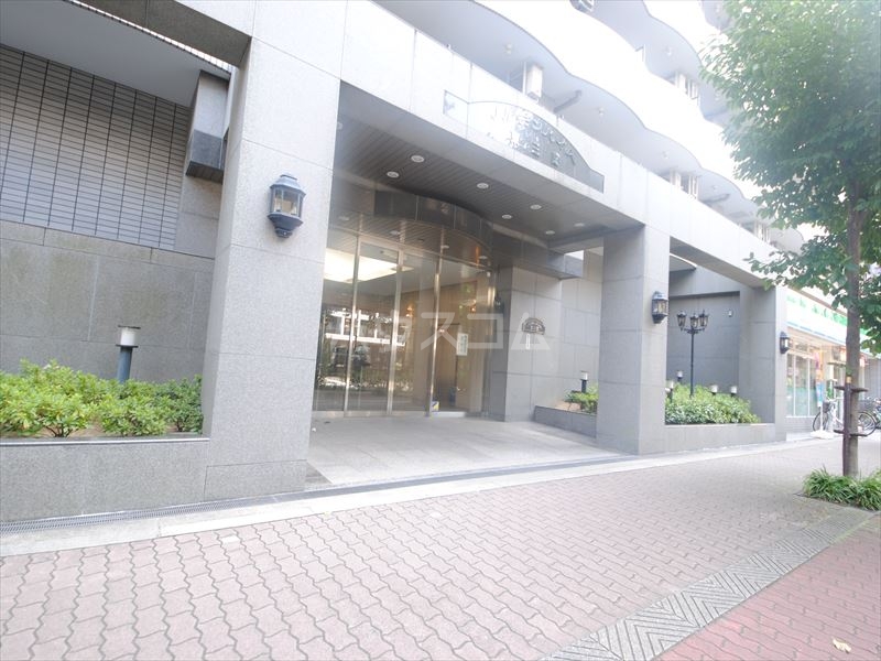 15/21 エントランス