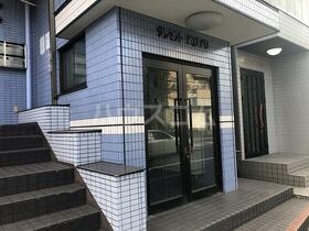 20/29 エントランス