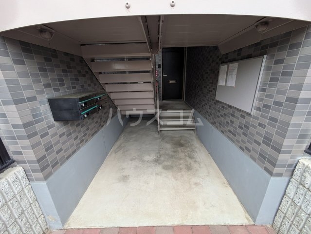 2/6 エントランス