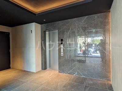 2/8 エントランス